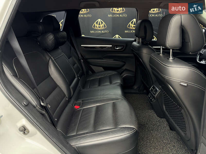 Позашляховик / Кросовер Samsung QM6 2017 в Києві