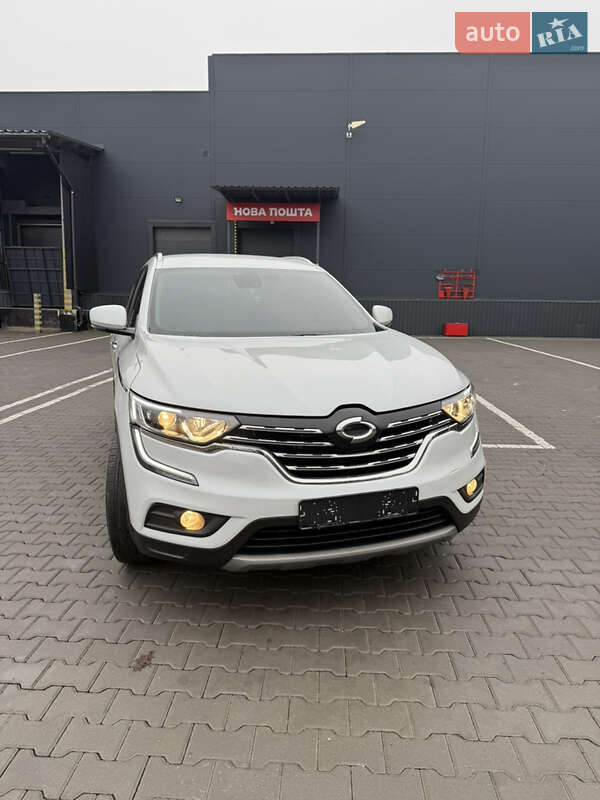 Внедорожник / Кроссовер Samsung QM6 2017 в Виннице