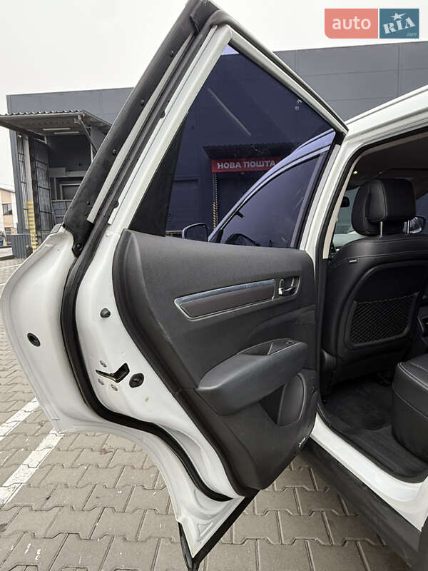 Внедорожник / Кроссовер Samsung QM6 2017 в Виннице