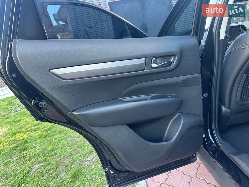 Внедорожник / Кроссовер Samsung QM6 2018 в Виннице фото 22 Внедорожник / Кроссовер Samsung QM6 2018 в Виннице