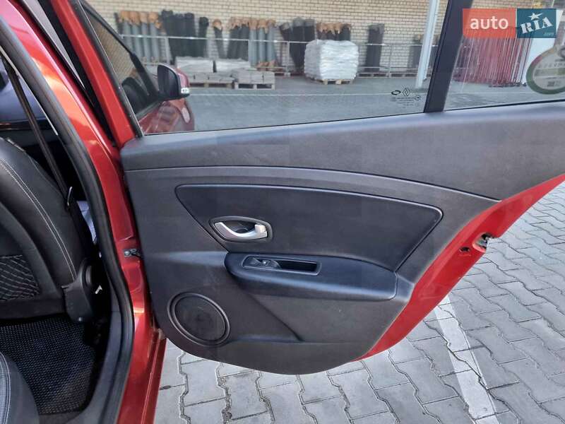Седан Samsung SM3 2014 в Павлограде