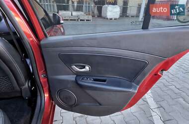 Седан Samsung SM3 2014 в 