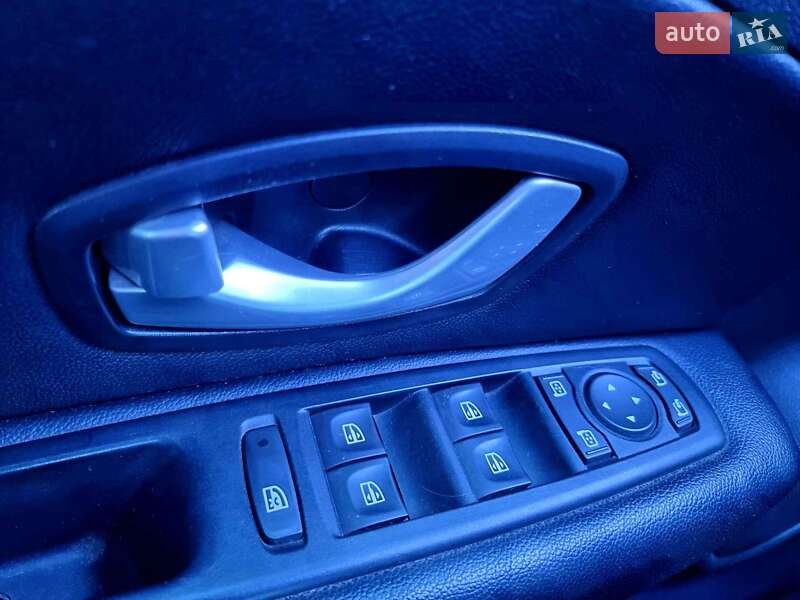 Седан Samsung SM3 2014 в Павлограде