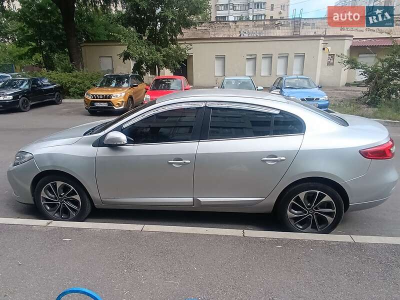 Седан Samsung SM3 2014 в Києві