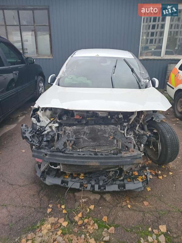 Седан Samsung SM3 2016 в Киеве