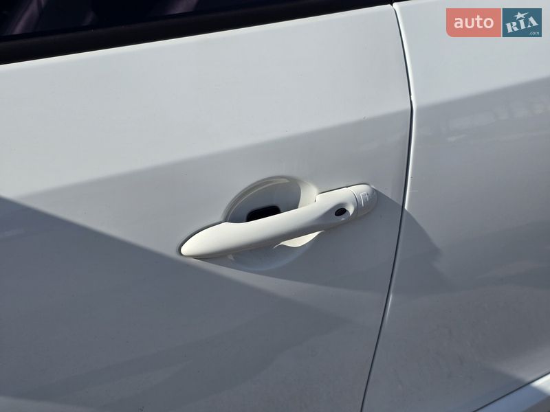 Седан Samsung SM3 2019 в Хмельницком