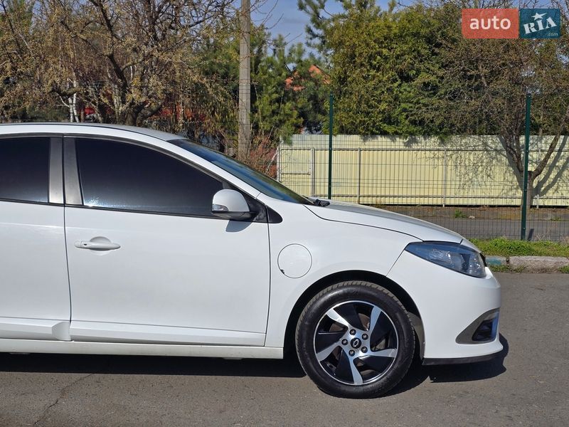 Седан Samsung SM3 2019 в Хмельницком