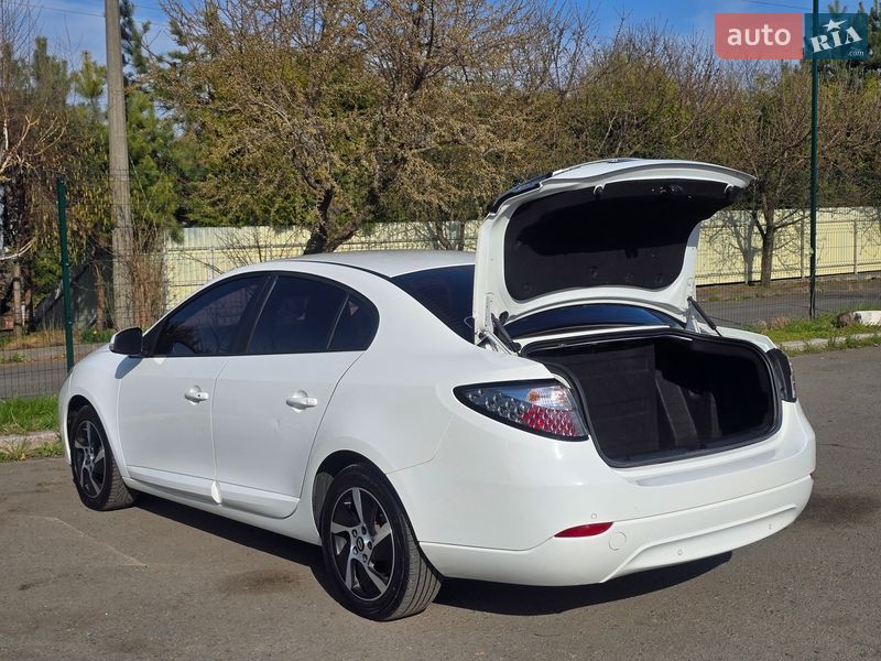 Седан Samsung SM3 2019 в Хмельницком