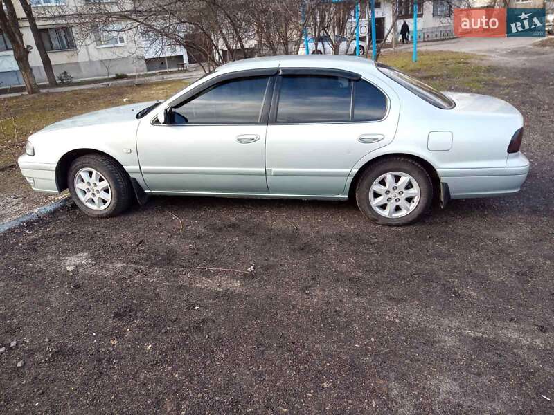 Седан Samsung SM5 2004 в Павлограді