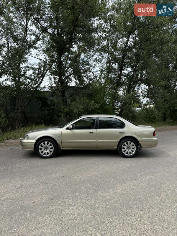 Седан Samsung SM5 2004 в Днепре