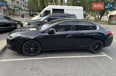 Седан Samsung SM5 2013 в 