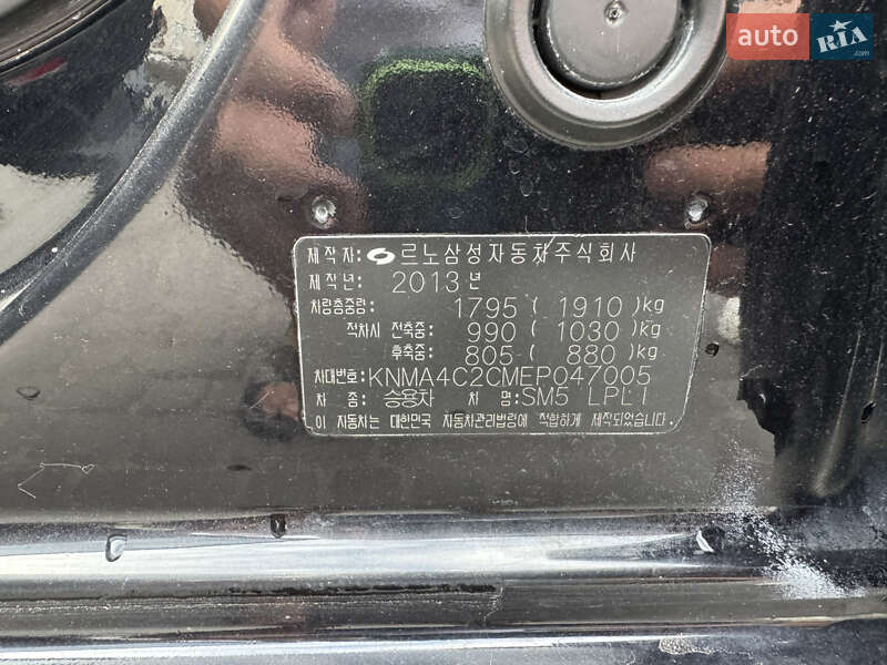 Седан Samsung SM5 2013 в Житомире