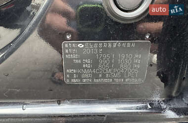 Седан Samsung SM5 2013 в 