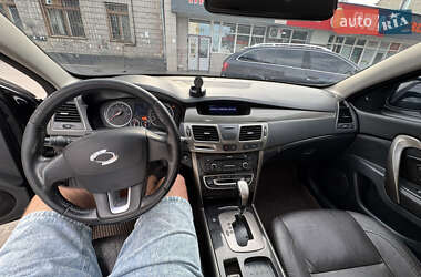 Седан Samsung SM5 2013 в 