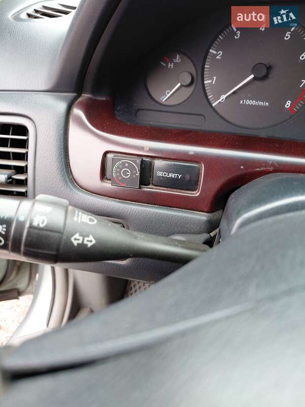 Седан Samsung SM5 2004 в Черкасах