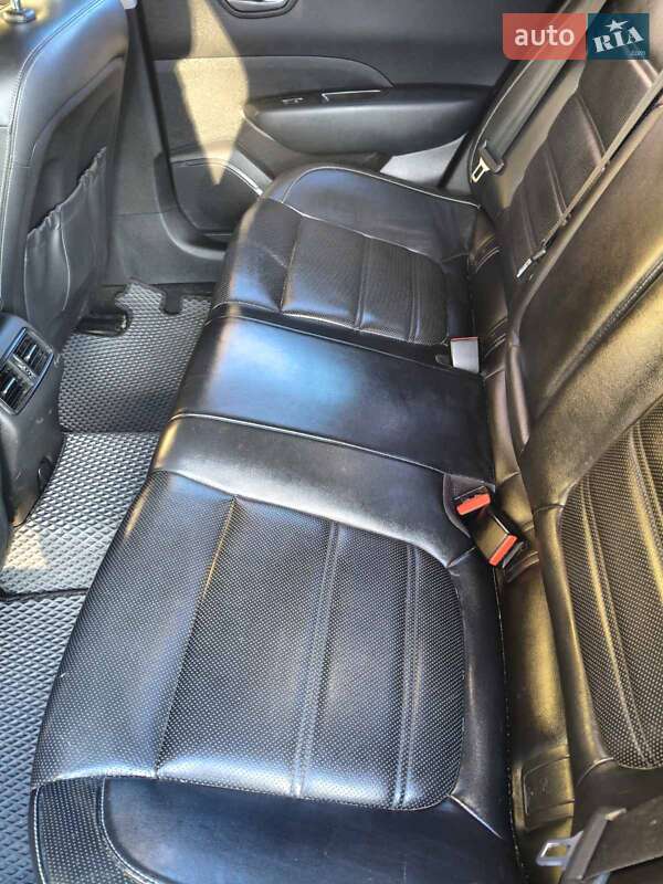 Седан Samsung SM6 2017 в Киеве