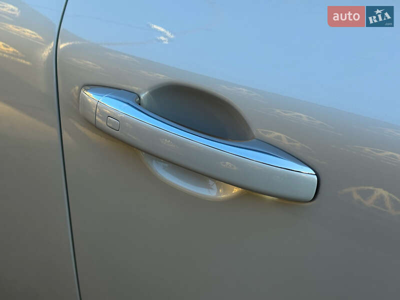 Седан Samsung SM6 2023 в Киеве