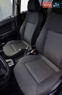 Хэтчбек Saturn Astra 2007 в Ужгороде
