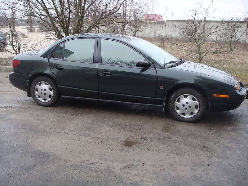 Седан Saturn SL 2001 в Ровно