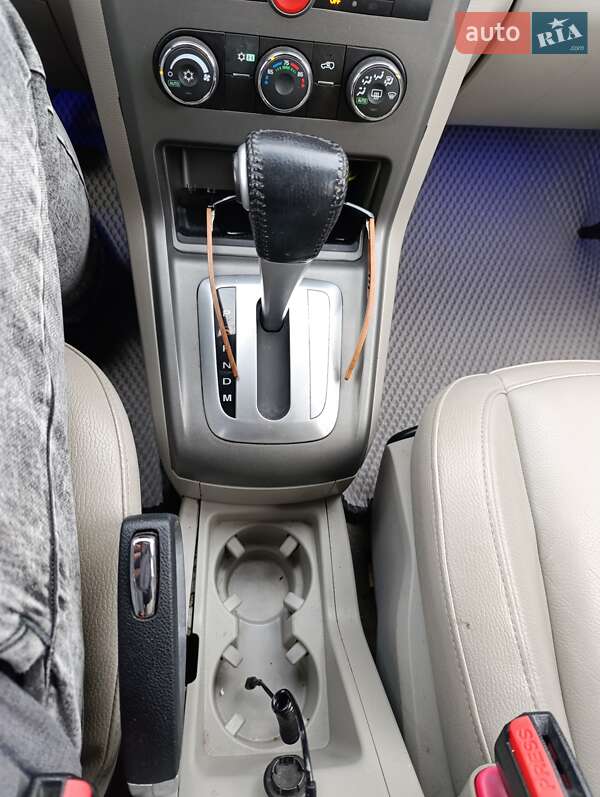 Позашляховик / Кросовер Saturn Vue 2008 в Білій Церкві