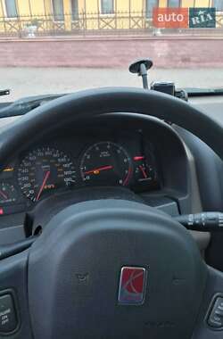 Внедорожник / Кроссовер Saturn Vue 2004 в 