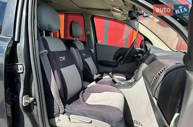 Внедорожник / Кроссовер Saturn Vue 2004 в 