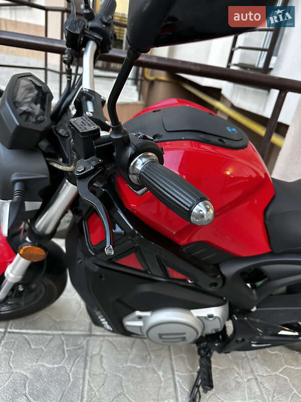 SAXXX E-Roadster E-Roller 2019