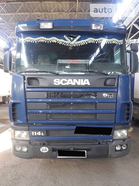 Тягач Scania 114 2002 в Черновцах