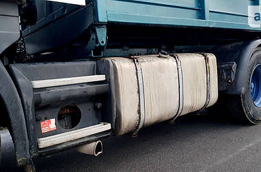 Самосвал Scania 114 2000 в 