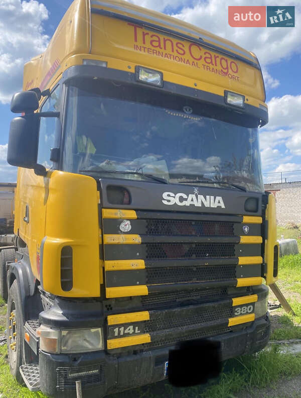 Тягач Scania 114 2002 в Вознесенске