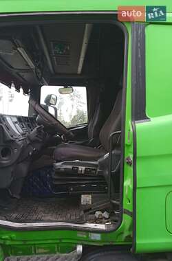 Тягач Scania 124 2001 в 