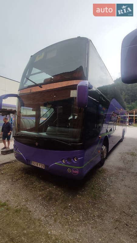 Туристичний / Міжміський автобус Scania CN 2008 в Чернівцях