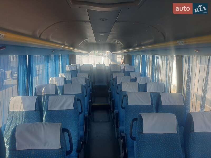 Туристичний / Міжміський автобус Scania Irizar 2000 в Києві