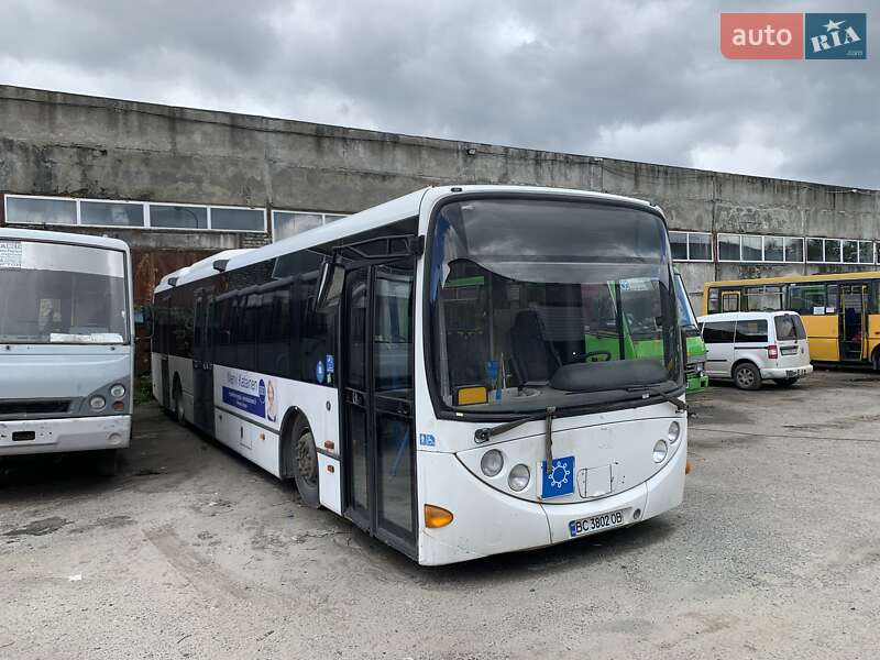 Городской автобус Scania K 2009 в Львове