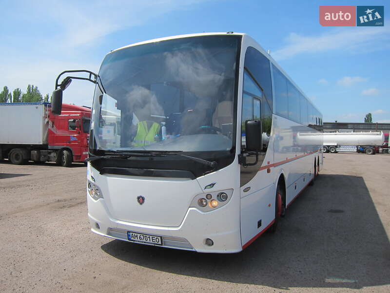 Туристический / Междугородний автобус Scania OmniExpress 2011 в Иршаве