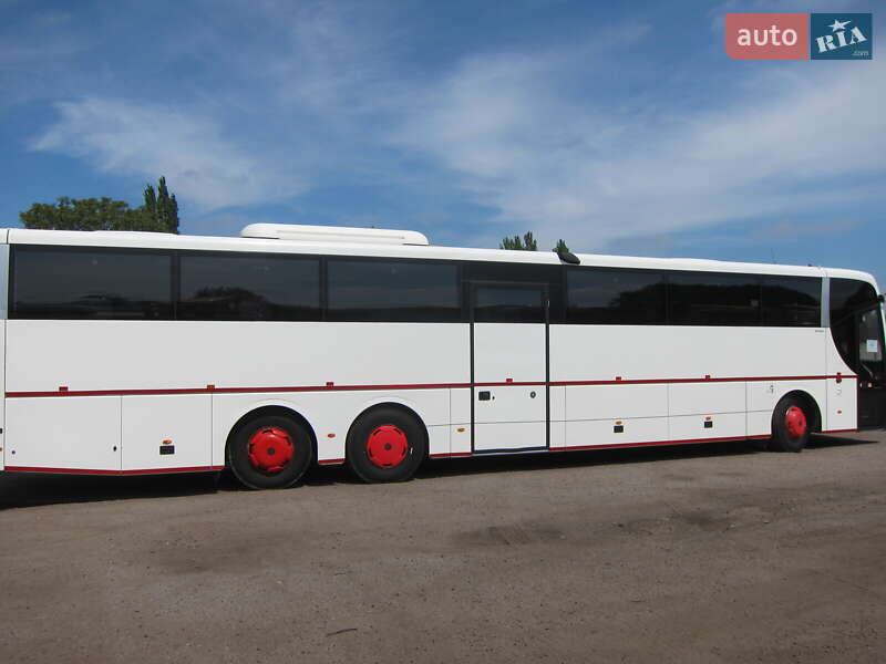 Туристический / Междугородний автобус Scania OmniExpress 2011 в Иршаве