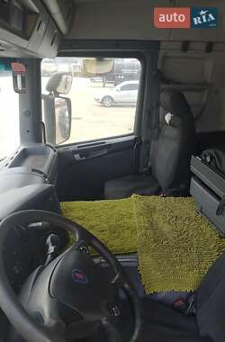 Тягач Scania P 2013 в 