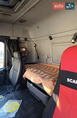 Тягач Scania P 2012 в 