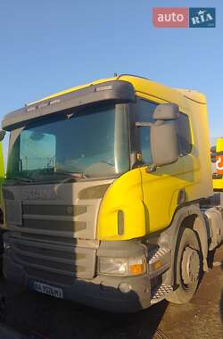 Тягач Scania P 2012 в 