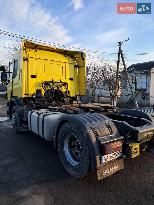 Тягач Scania P 2012 в Ярмолинцах