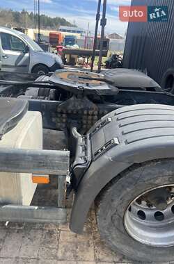 Тягач Scania P 2011 в 