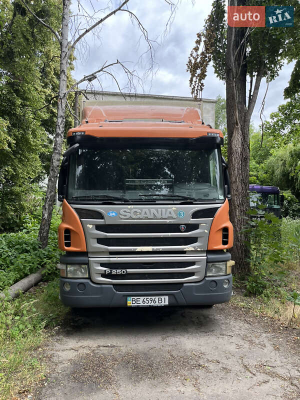 Тентованый Scania P 2013 в 