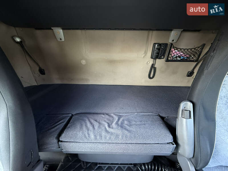 Контейнеровоз Scania P 2008 в Вінниці