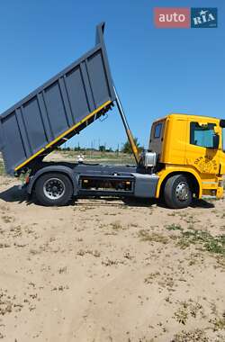 Самосвал Scania P 2011 в 