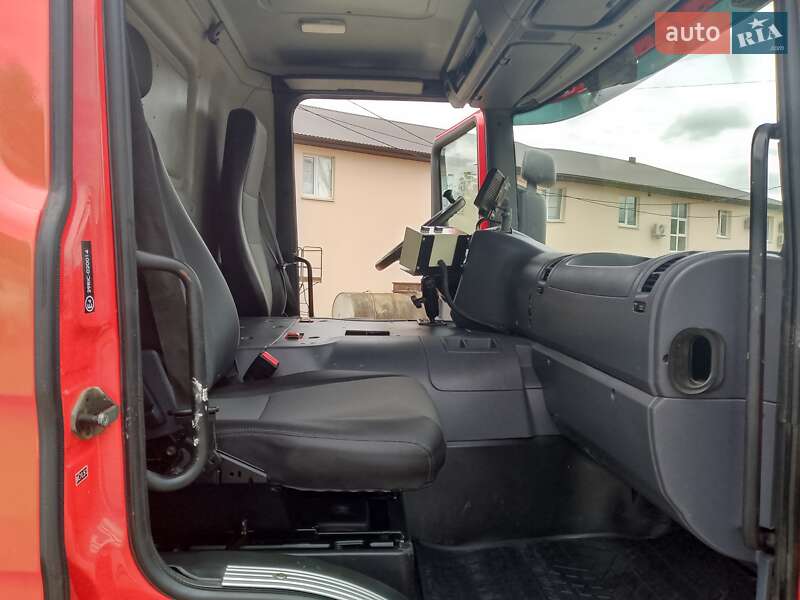 Сміттєвоз Scania P 2011 в Луцьку