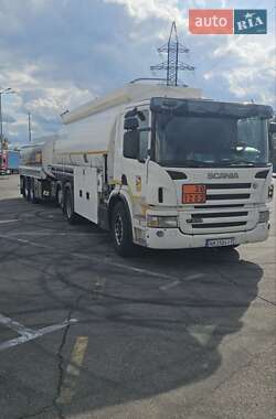 Бензовоз Scania P 2011 в 