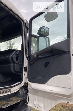 Тягач Scania R 114 2001 в 
