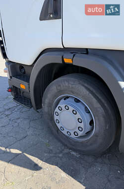Тягач Scania R 114 2001 в 