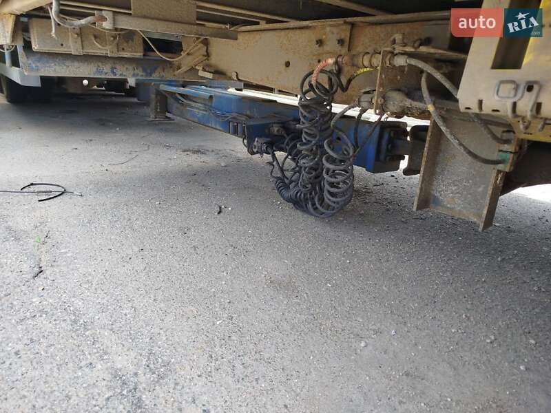 Тентований Scania R 124 2002 в Запоріжжі