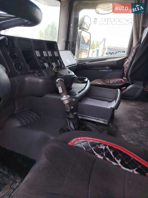 Тентований Scania R 124 2002 в Запоріжжі